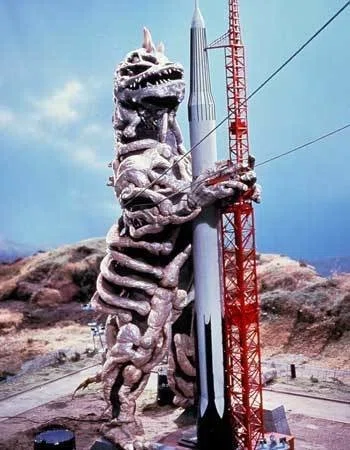 ウルトラマンの怪獣には3つのルールがあった。成田亨から学ぶデザイン