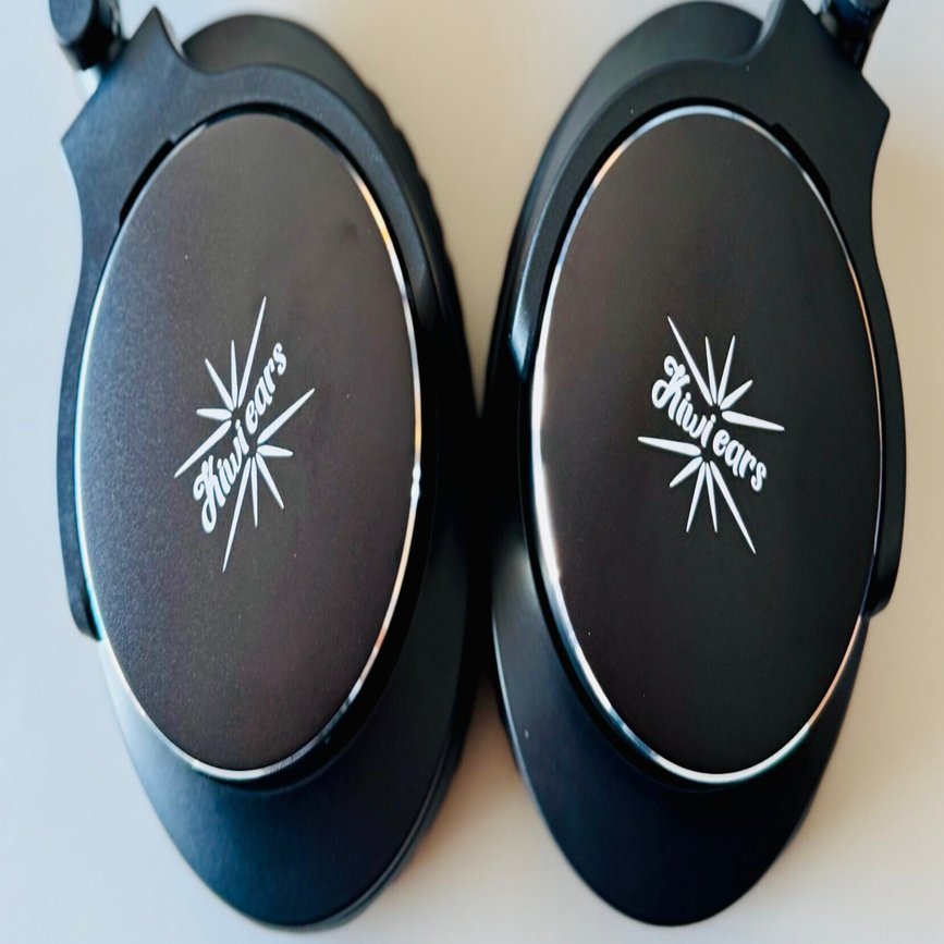 Kiwi Ears Divisionのレビュー｜ラルフ・ヒンクリー