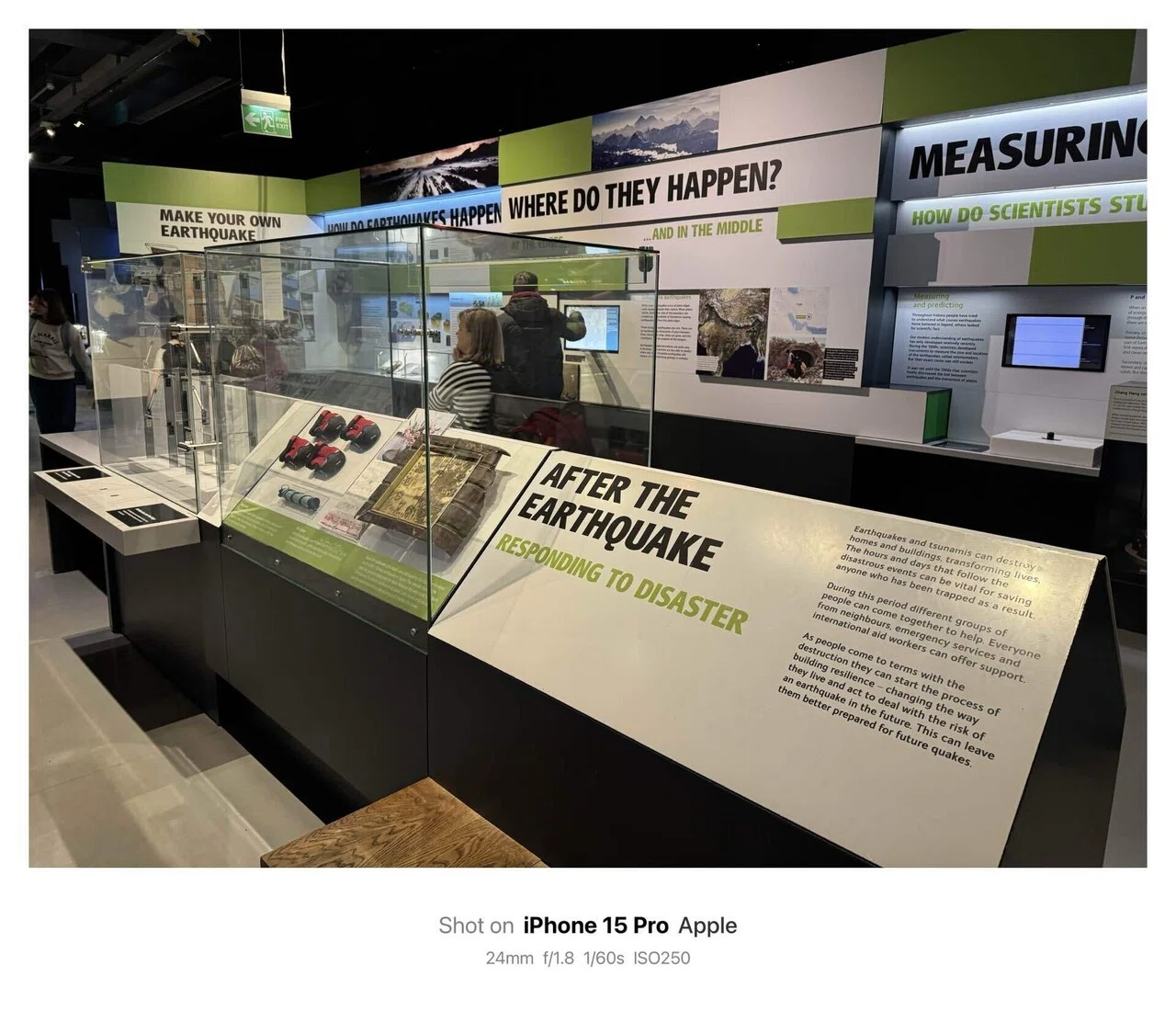 ★GWキャンペーン★新品未開封 ロンドン自然史博物館2枚 Natural History Museum Volcanoes and Earthquakes gallery