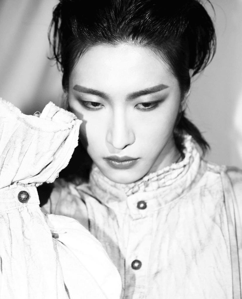 ATEEZ クリスマス makestar サン 当選者特典 スマホグリップ ATEEZ