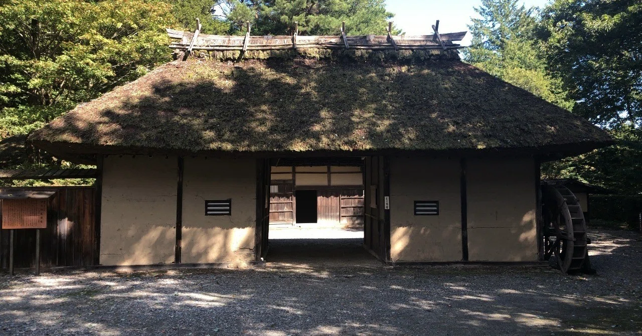 燻し竹 古民家 築200年？ お値段交渉求む。 古民家】長野・駒ケ根市の「旧竹村家住宅」。国指定重要文化財の江戸