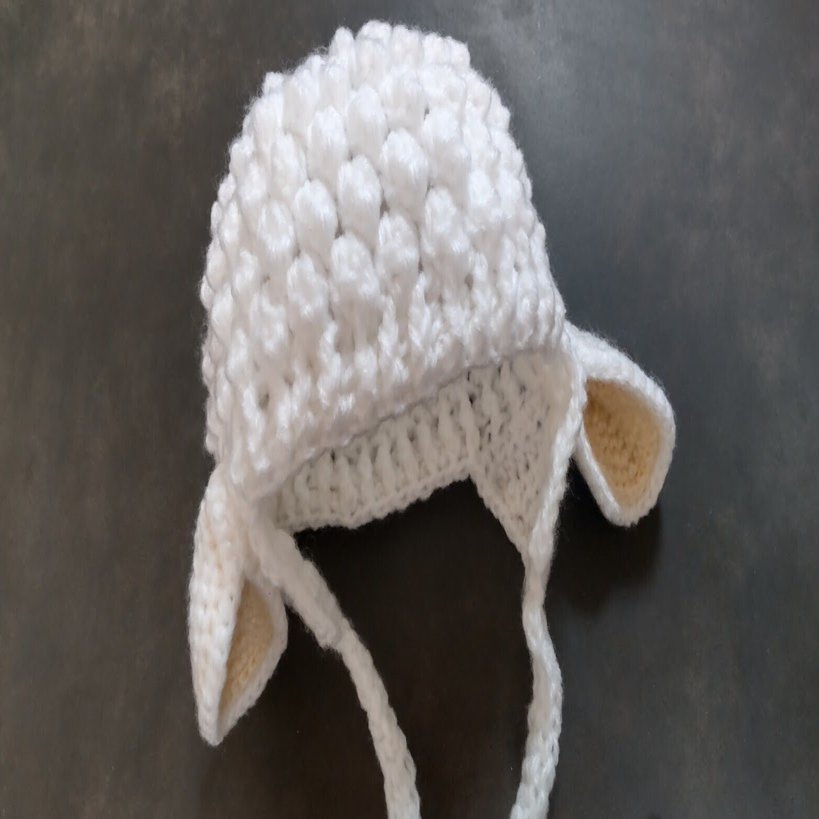 ひつじボンネット 羊耳 オフホワイト 猫耳ニット帽 編み物 ひつじ