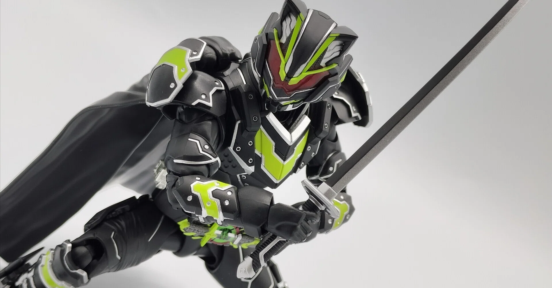 S.H.Figuarts 仮面ライダータイクーン ブジンソード 未開封品1体 s h