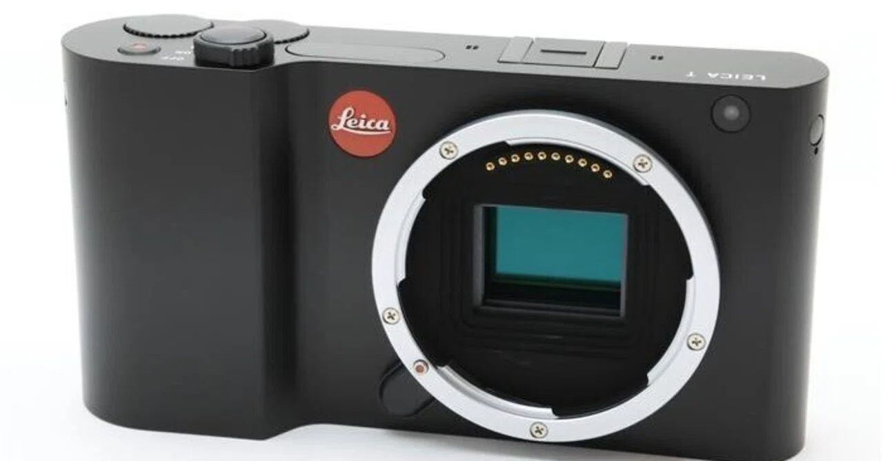 専用 LEICA T ライカ T レンズ付 標準ズームレンズと外付けEVFが付属する「ライカTスターターセット