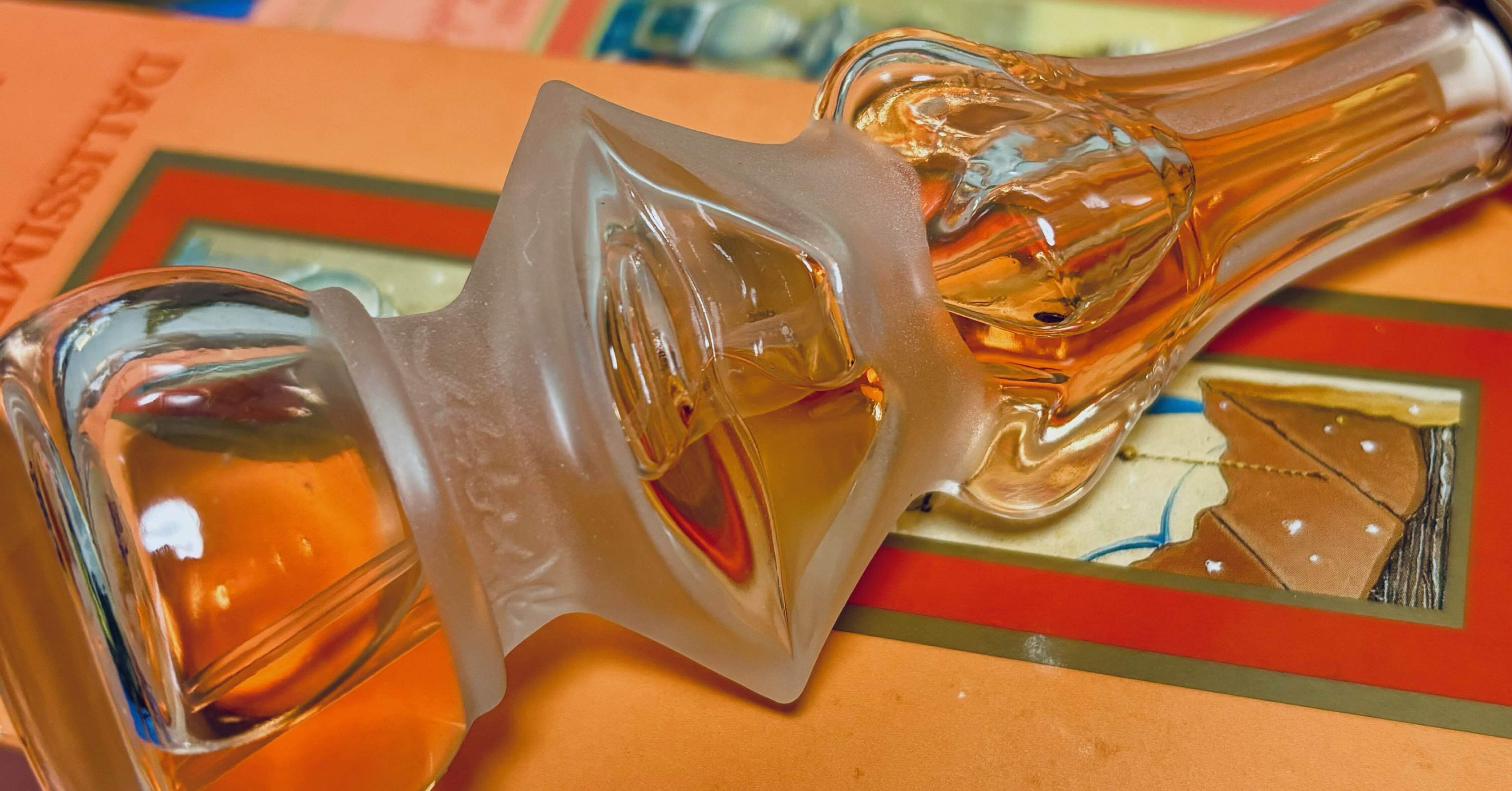 サルバドール・ダリのクリスマス 12月23日〜365日の香水｜adams