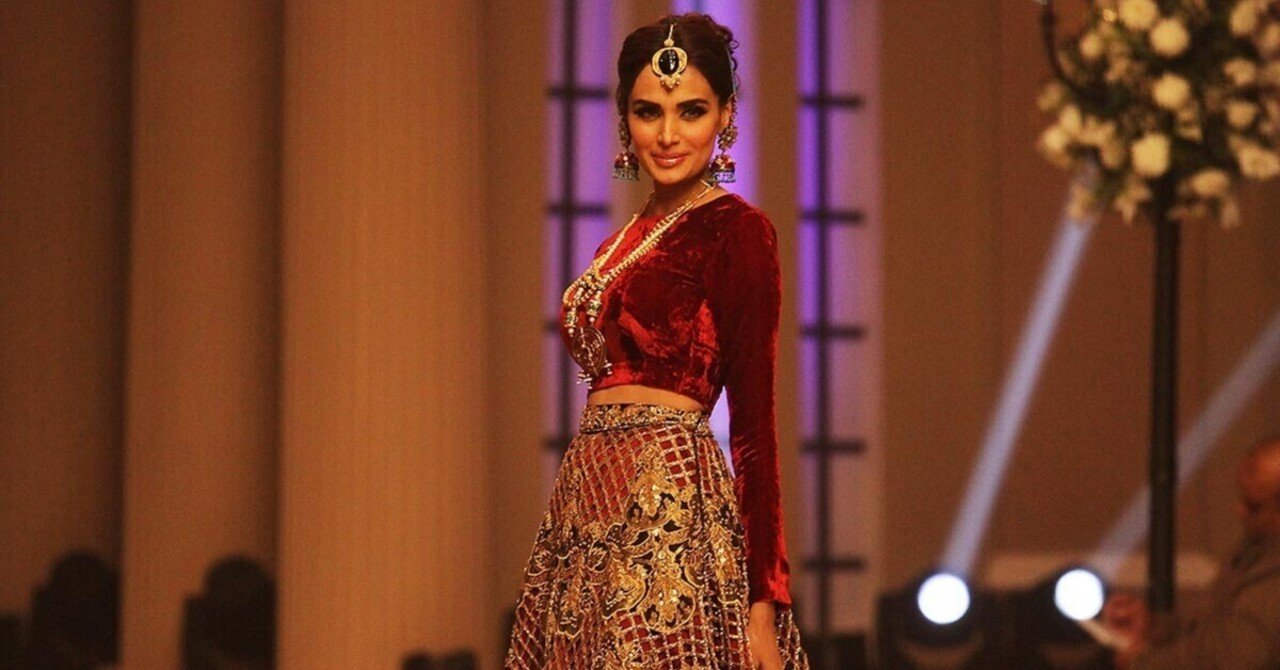パキスタン女性の民族衣装｜NN🇵🇰