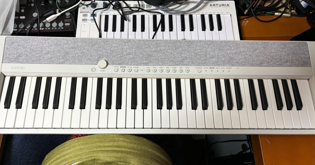 CASIOの電子キーボードCT-S1｜makoto