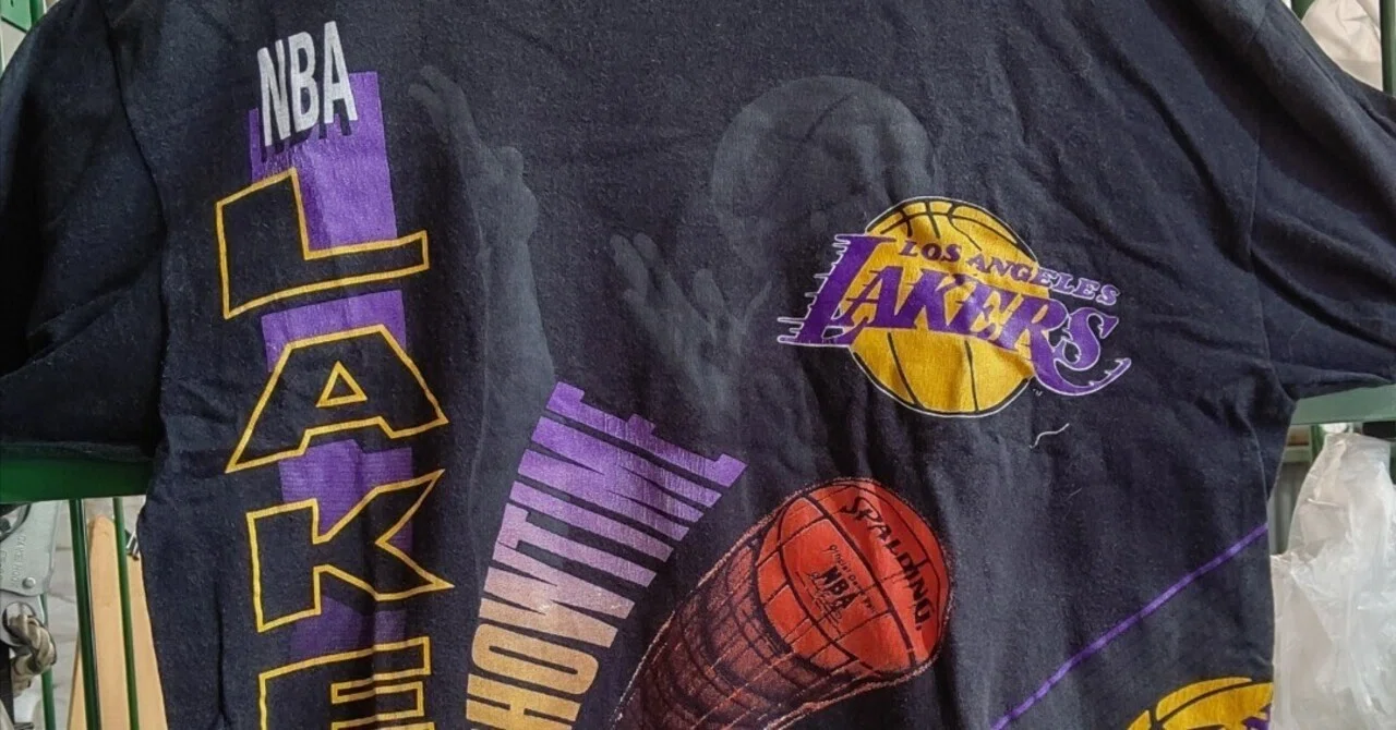 LOS ANGELES LAKERSの?Tシャツをレスキューした?NBA?SALEM SPORTS 