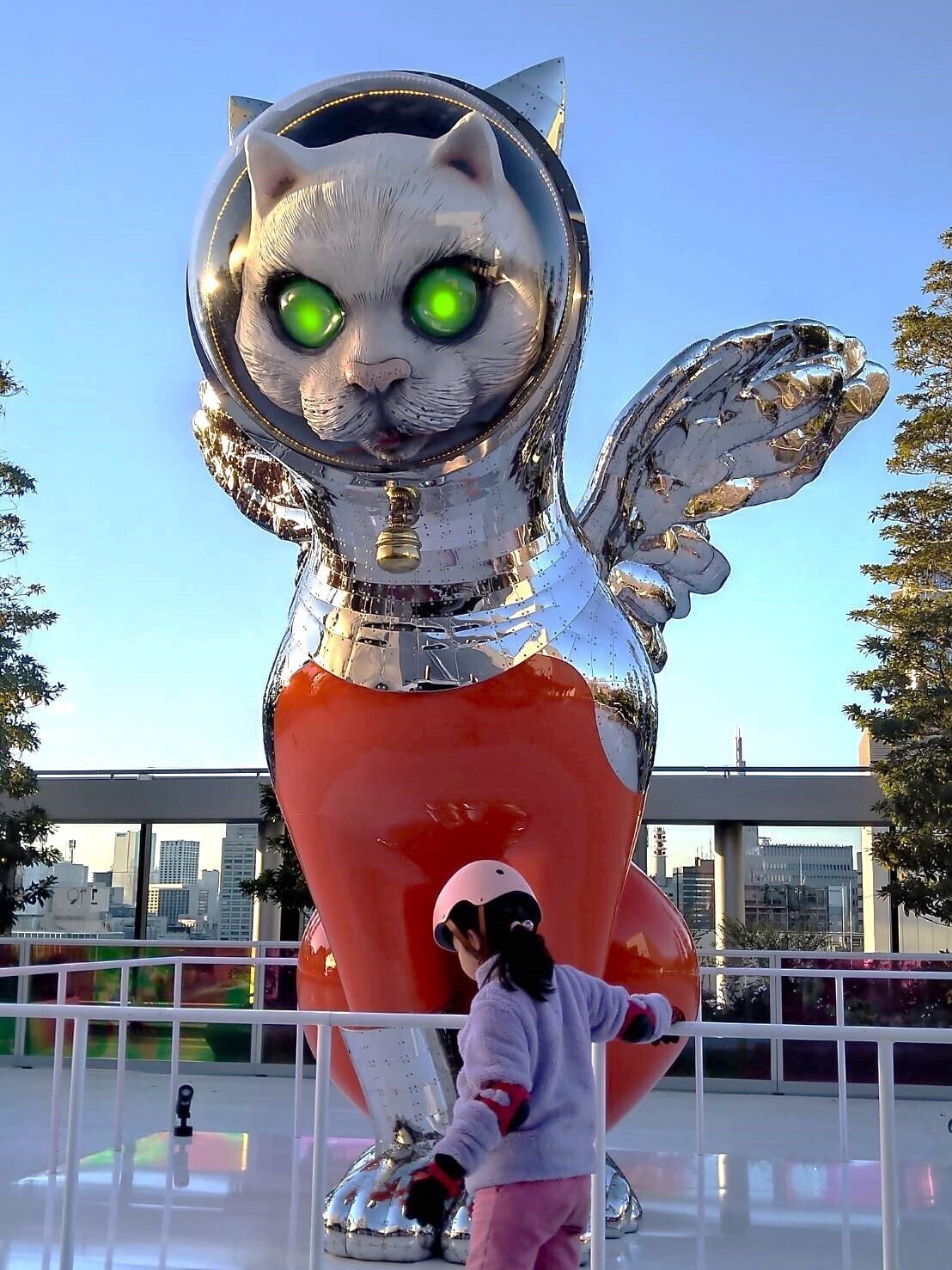 🐱ヤノベケンジさん『BIG CAT BANG』 東京 銀座「GINZA SI…｜ぐるぐる