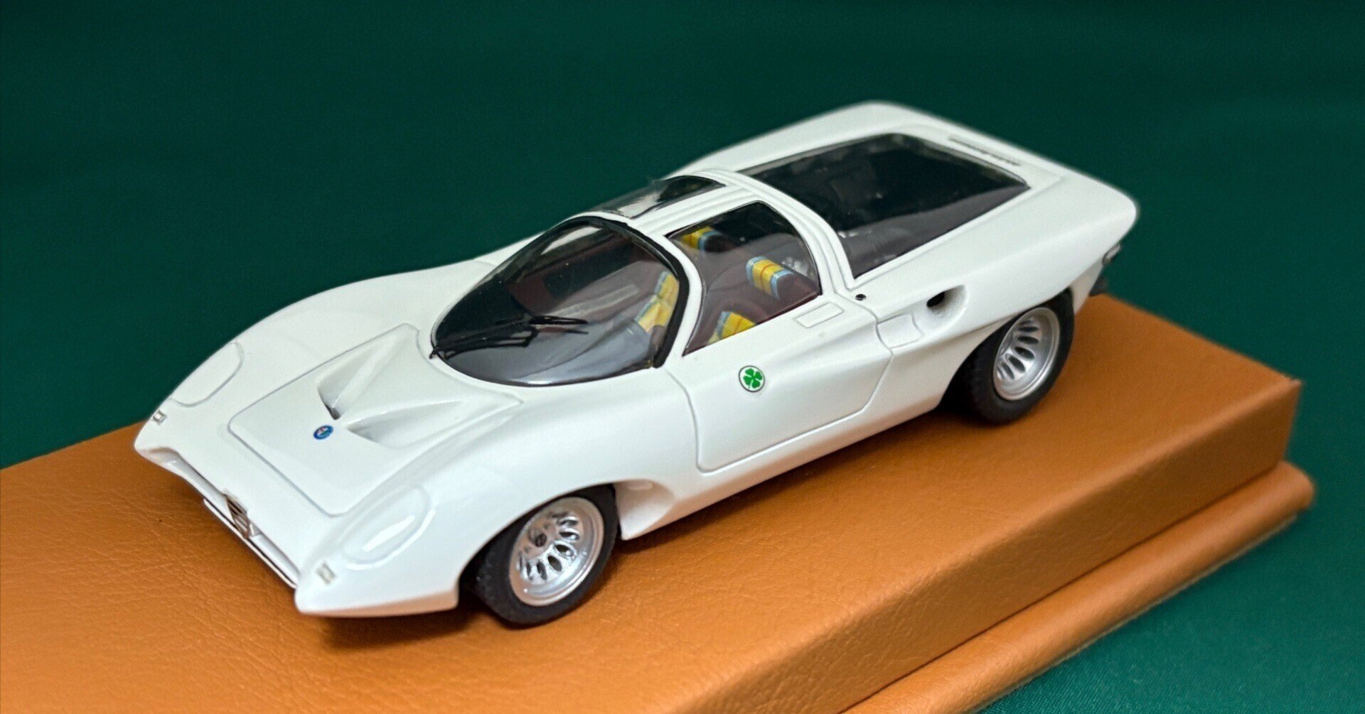 ALFA ROMEO 159ミニカー QUANTUM OF SOLACE 007 メーカー不明 スケール