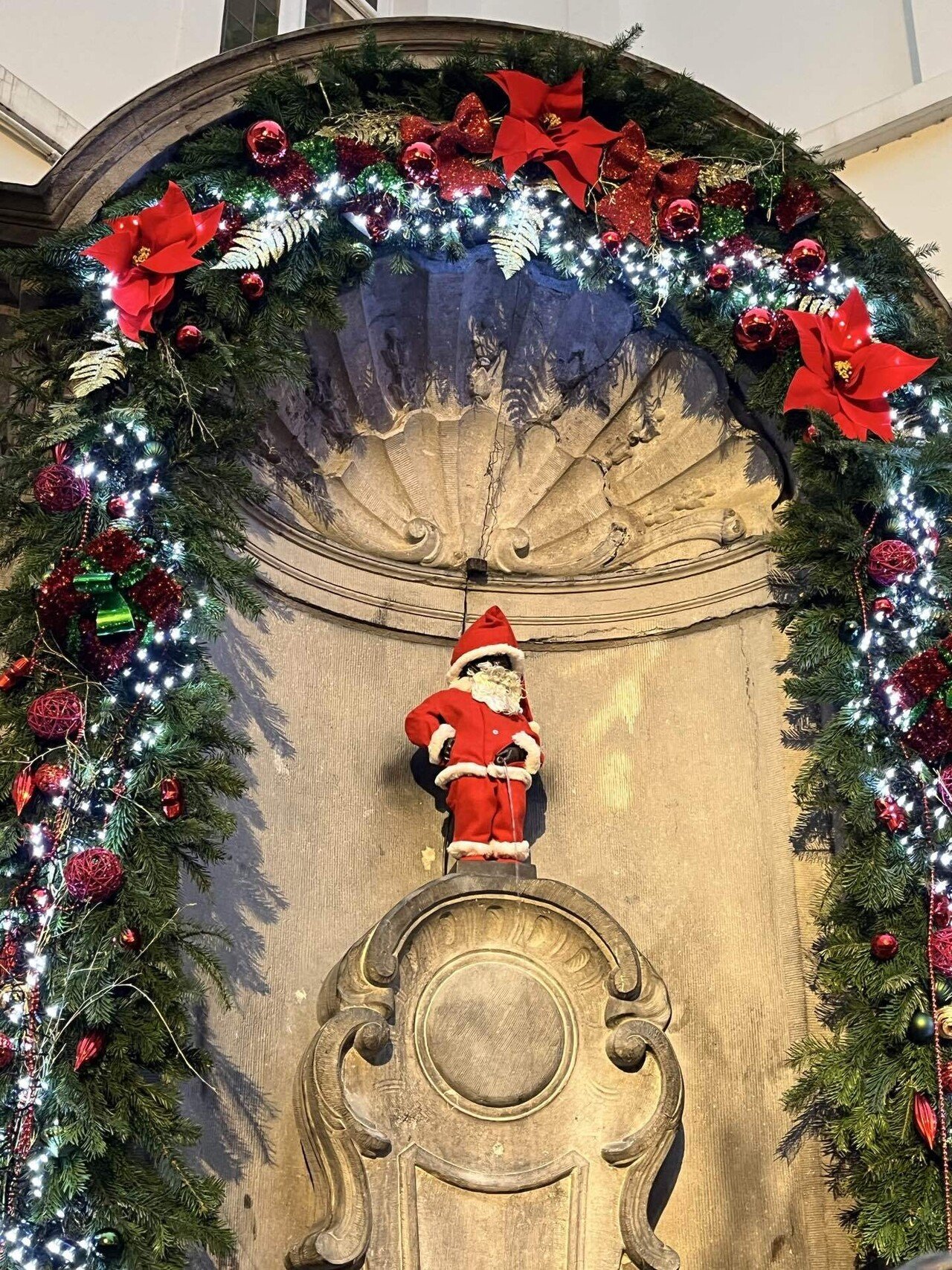 世界一周day93「クリスマスに小便小僧を見に行く」inベルギー｜みやか