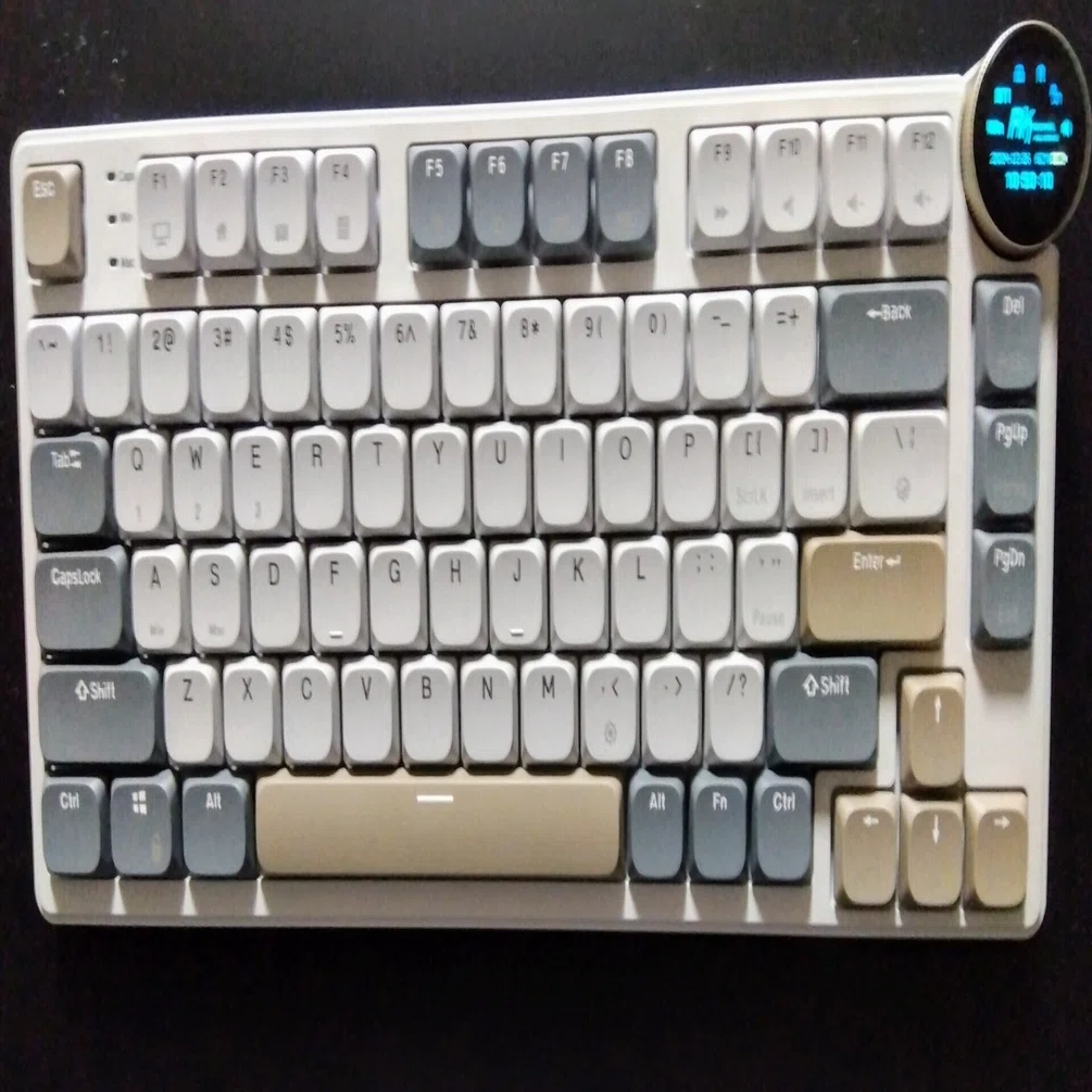 キーボードが壊れたので新しいのを買いました。｜蒼