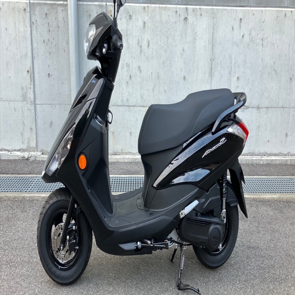 バッテリーはアクシスZのウイークポイント⁈簡単にバッテリー充電できる