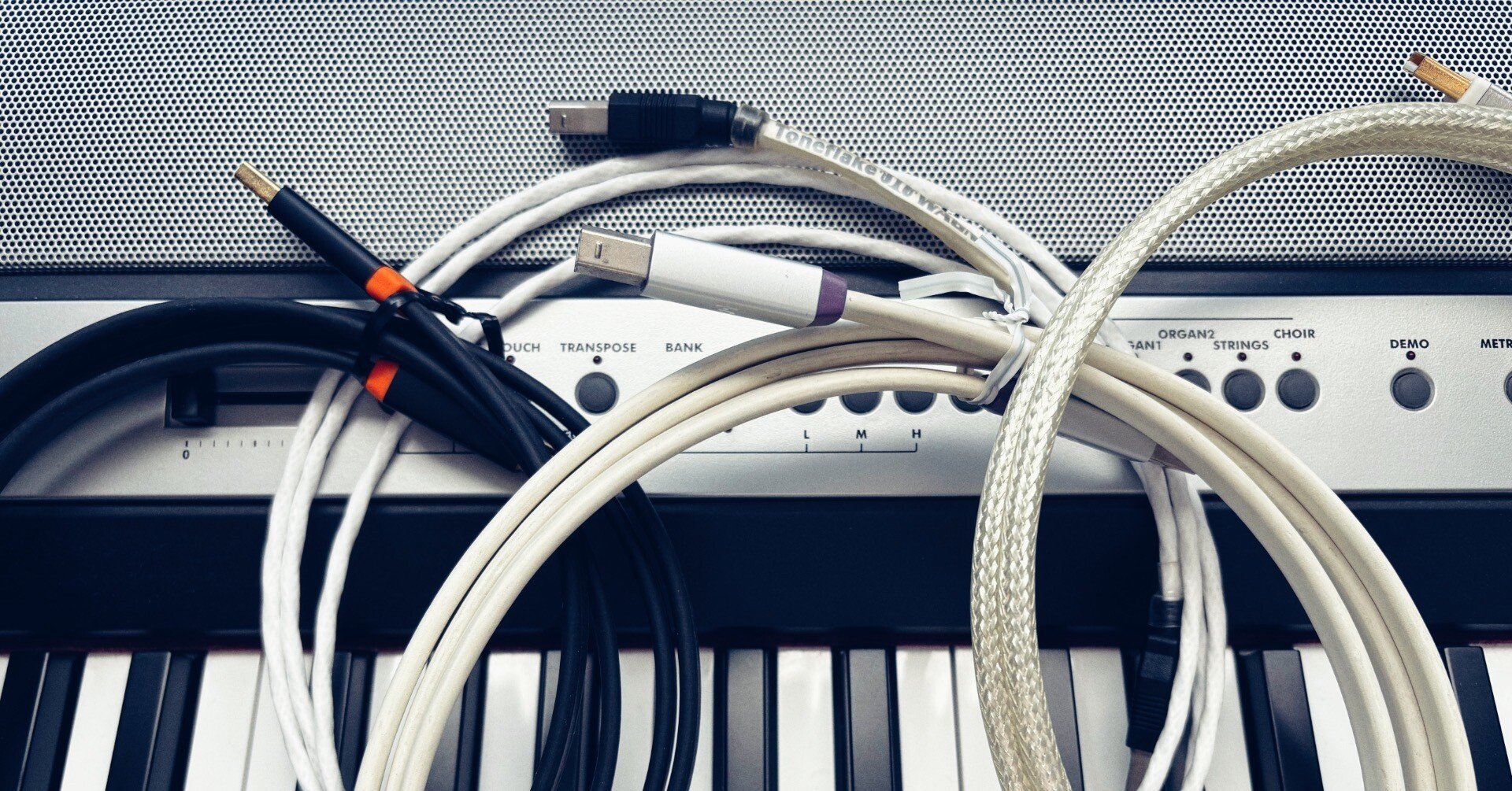 USBケーブル聴き比べ（旧製品）｜Genki Mishima