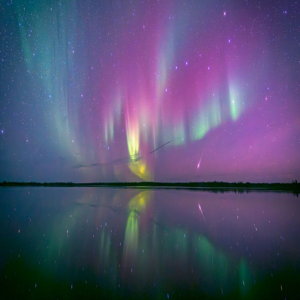 虹のオーロラ アイスランドのオーロラと世界遺産ツアー2026年2月発