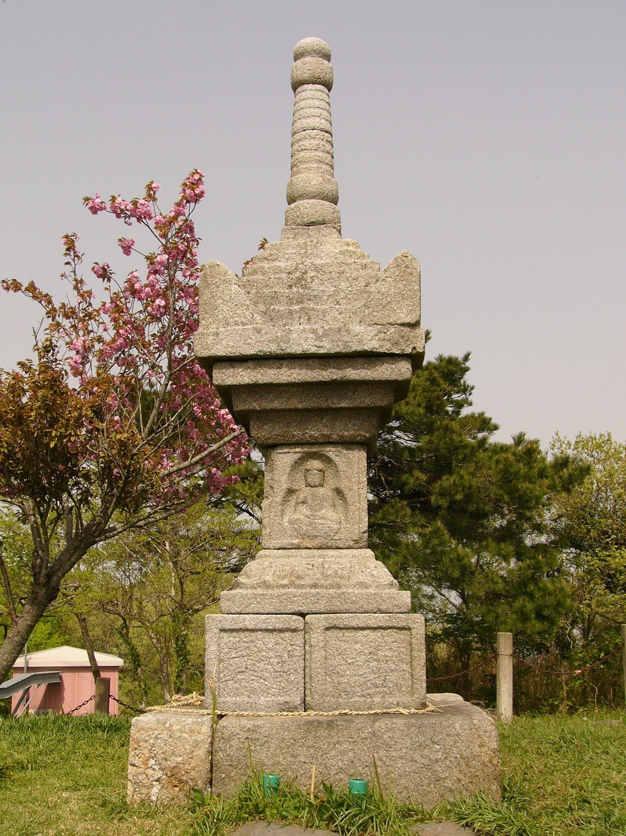 北関東の石造物⑳：宝篋山宝篋印塔｜綾