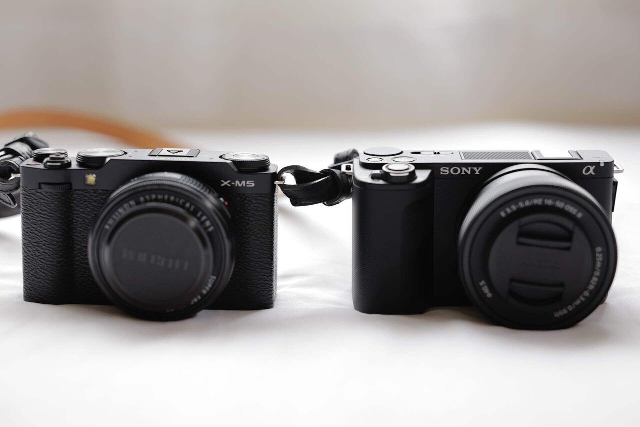 FUJIとSONY】コンパクトなapsc機｜toibo