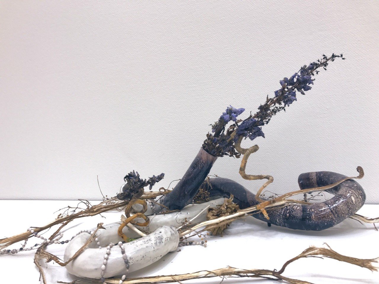 カミーユ・アンロ　蛇を踏む　個展　付属品あり カミーユ・アンロ｜蛇を踏む［展覧会について］｜東京オペラ