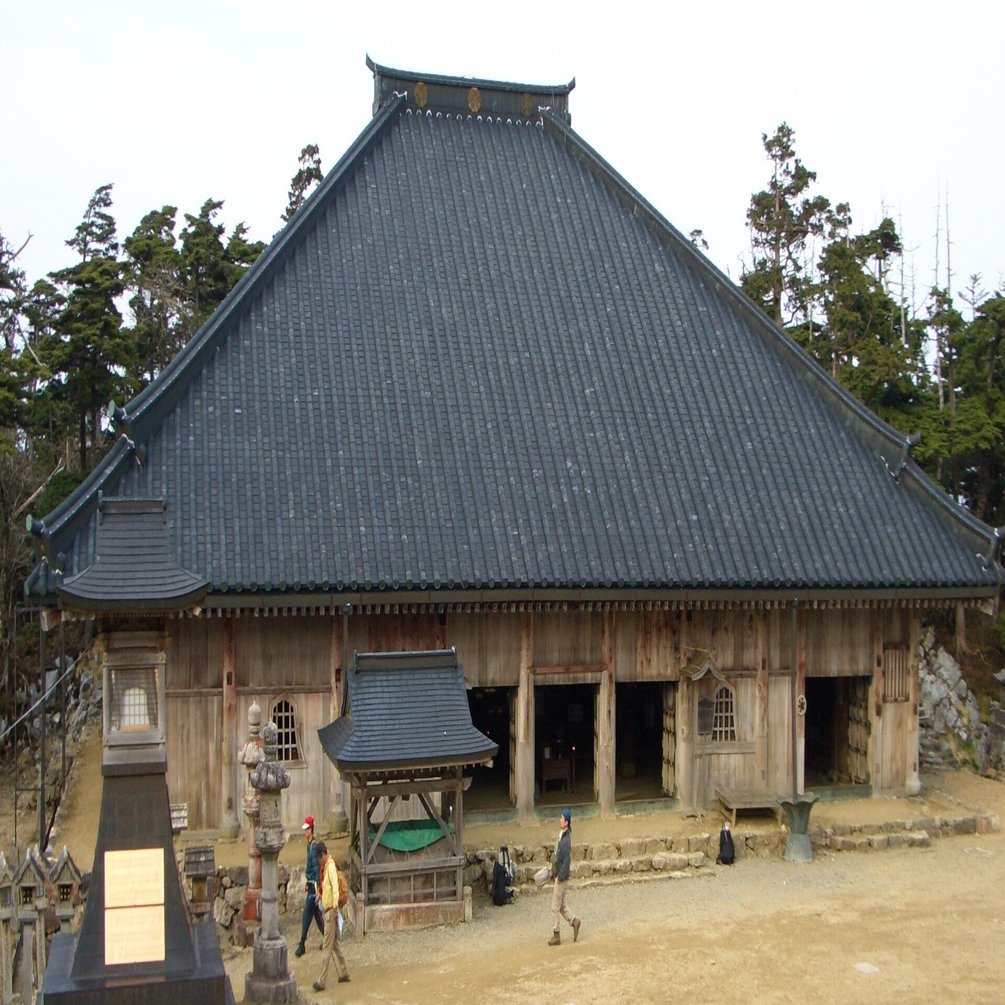 山上ヶ岳」(1,719m) ～女人禁制の大峯山寺～ ｜Kagirohi