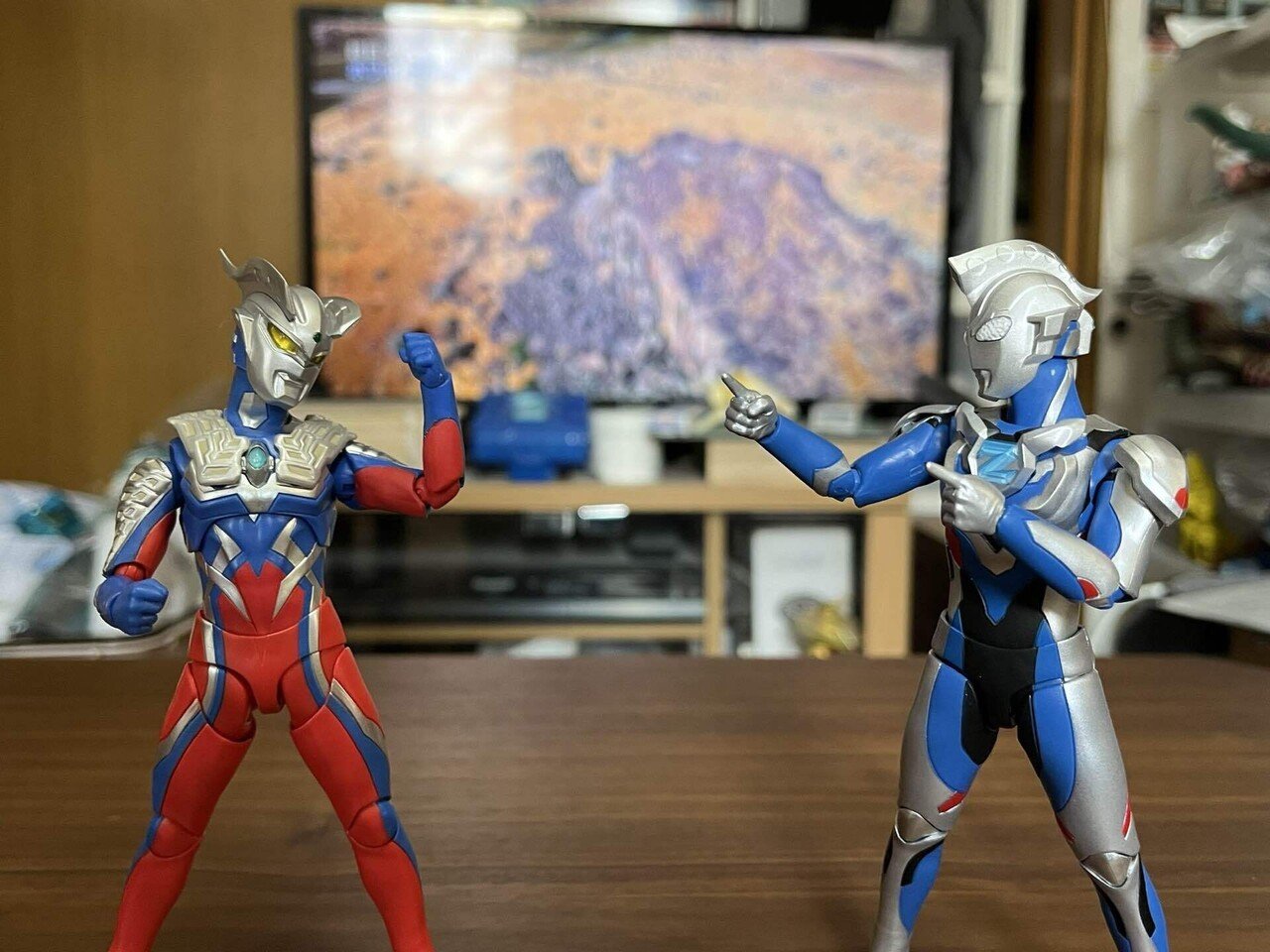 BANDAI - 輸送箱未開封 フィギュアーツ ウルティメイトシャイニング ウルトラマンゼロ ウルトラマンネオス ペンケース 輸送箱未開封品 プレミアム