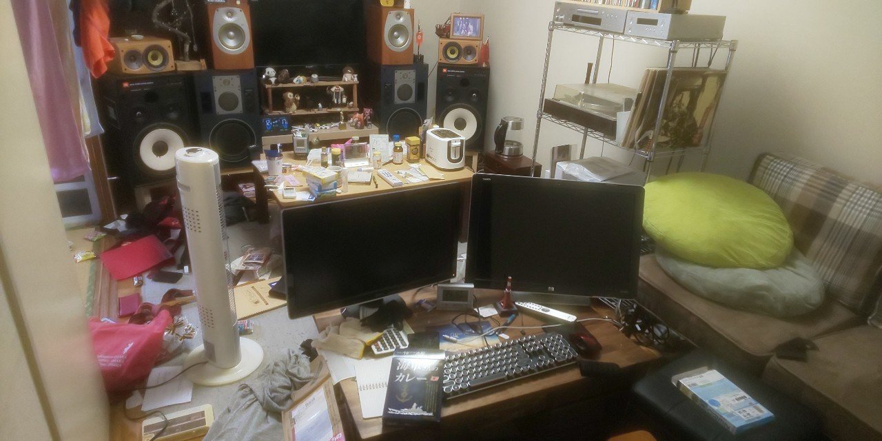 祖父から譲ってもらったテーブル