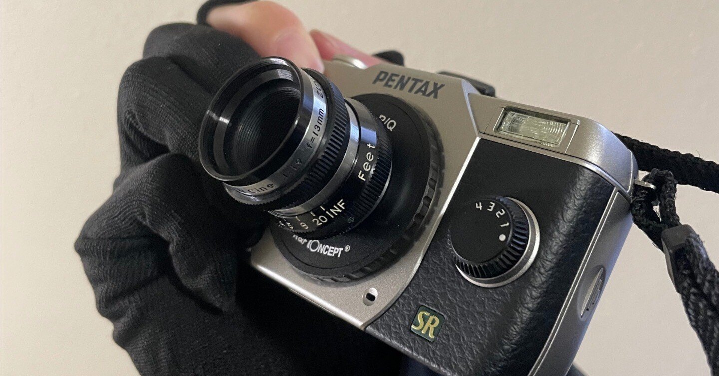 昭和99年の世界へようこそ！Dマウント シネレンズとPENTAX Q7｜つぐさね