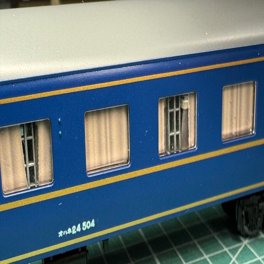 3013C 北斗星 開放B寝台「オハネ24-500」カーテンパーツ取付説明書