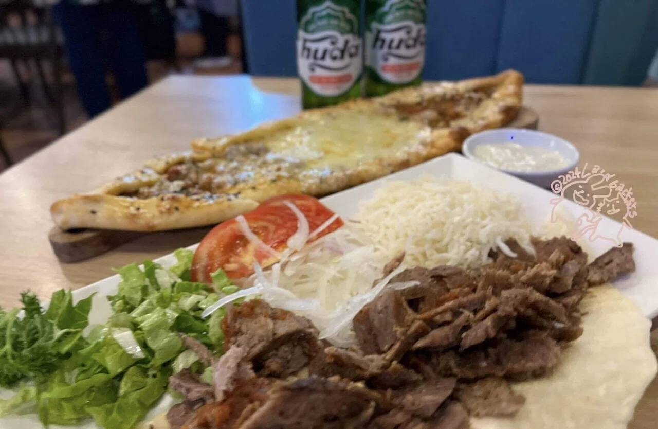 ケバブ機 KEBAB 勿論ケバブ美味だけどもPizzaが最強だった「Istanbul Anatolian Kebab