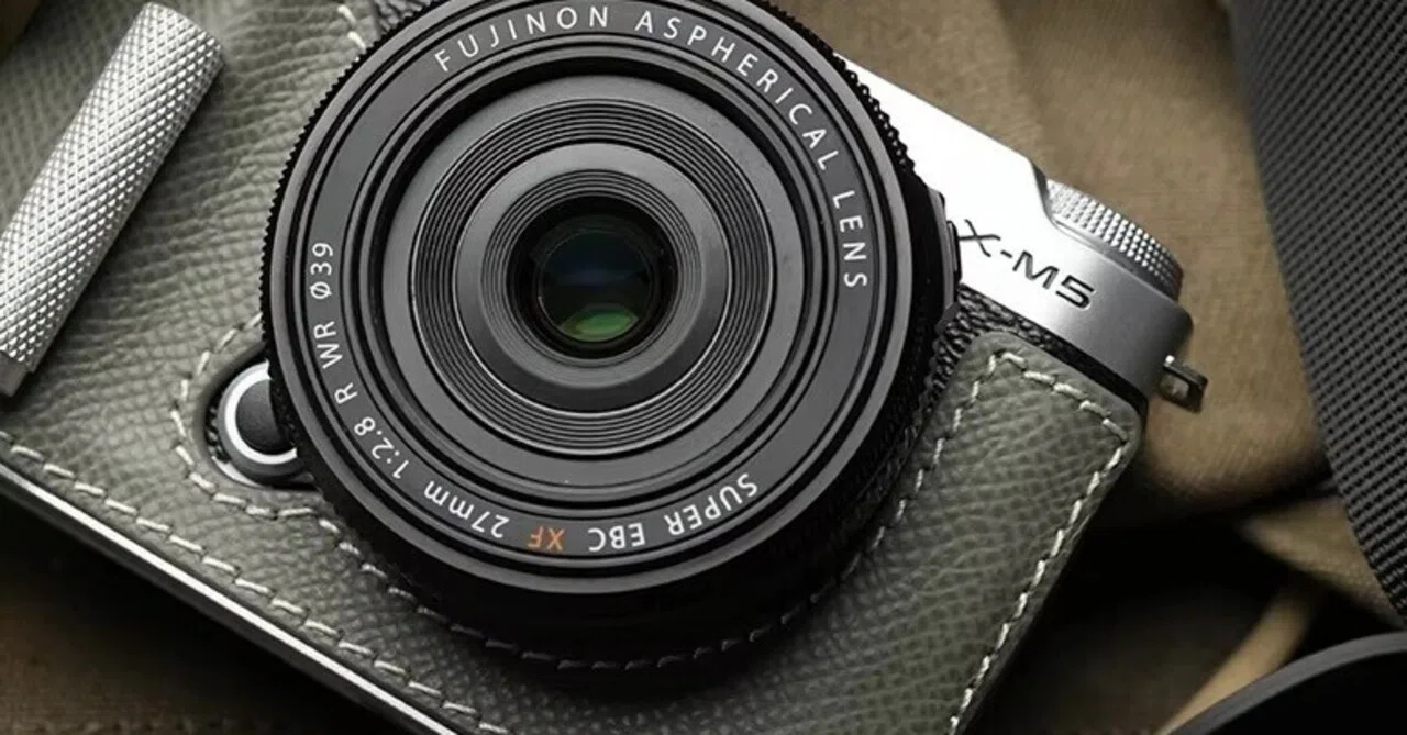 フジフィルム X-M5専用ボディーケース、先行予約受付中。｜MR.STONE