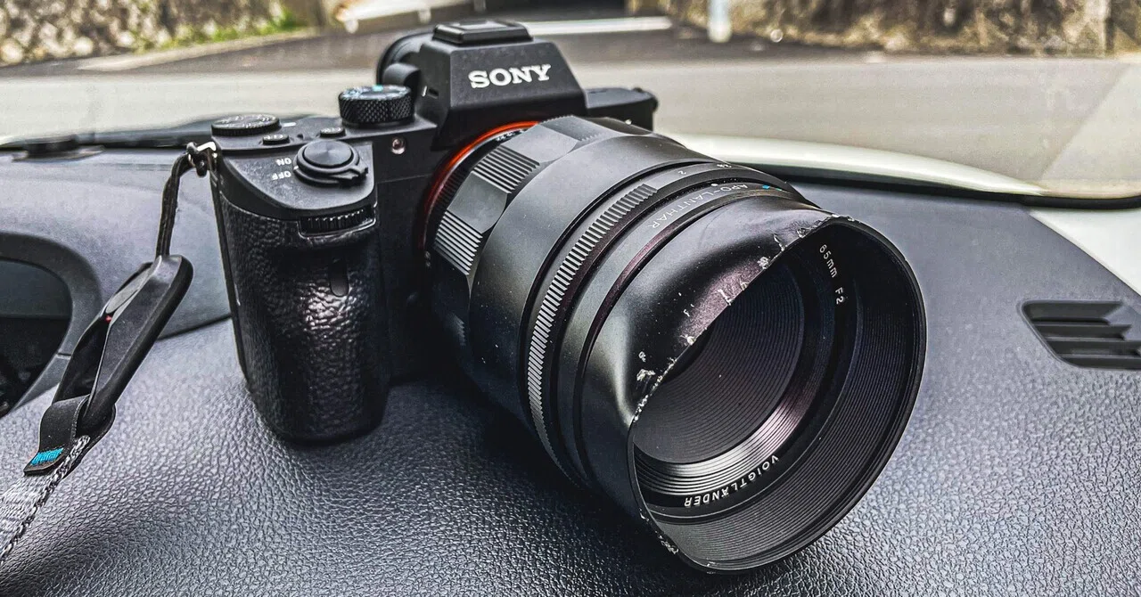 撒き餌40mm】NIKKOR Z 40mm f/2 にはAmazonで売ってるやっすメタル 