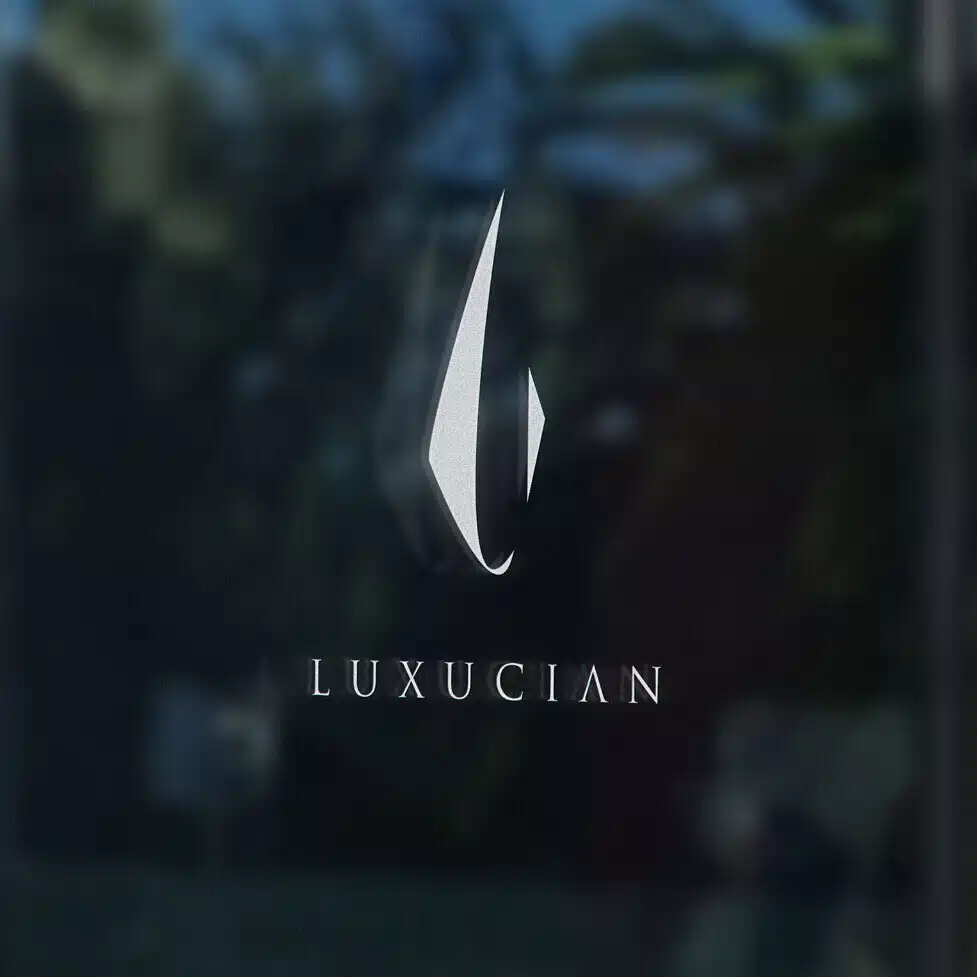 LUXUCIAN