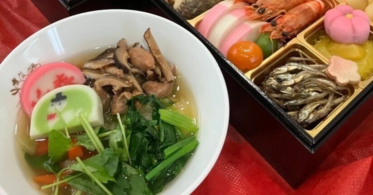 かしわと甘辛椎茸の旨みが詰まった「北九州」のお雑煮｜石森