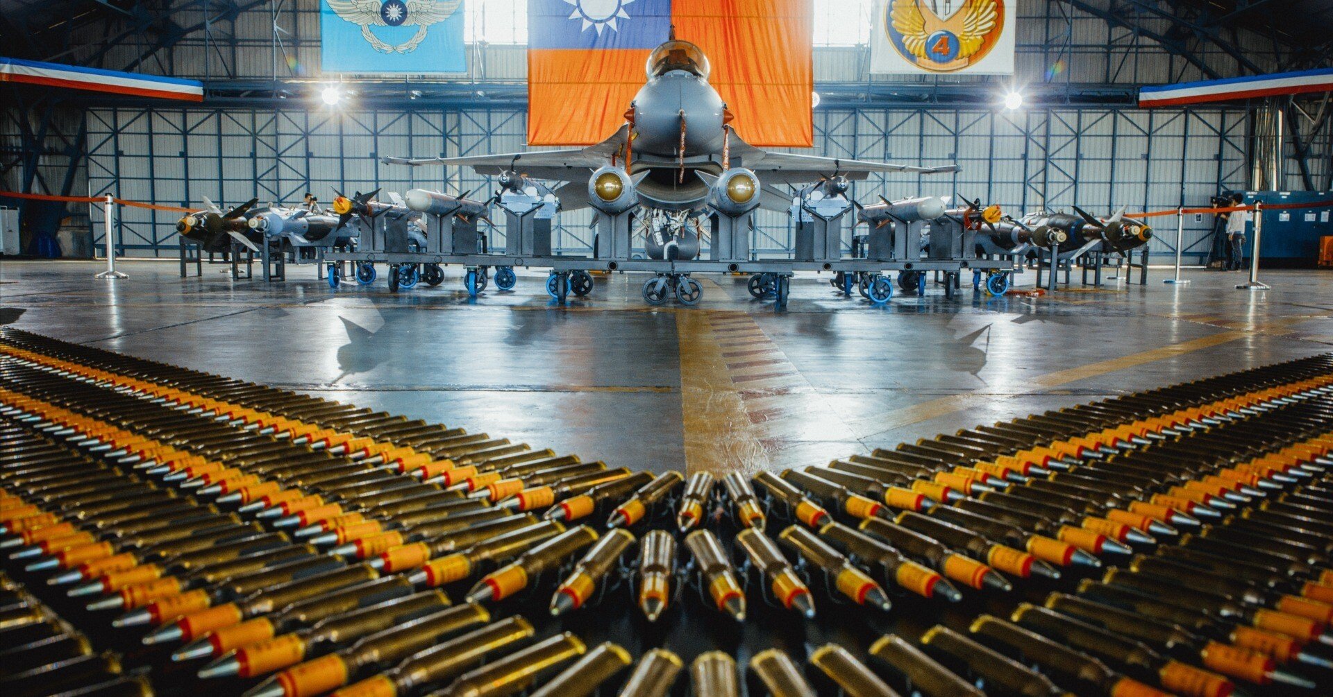 F-16V戦闘機：台湾国防部の写真（3）｜埼玉県日台親善協会 Fist