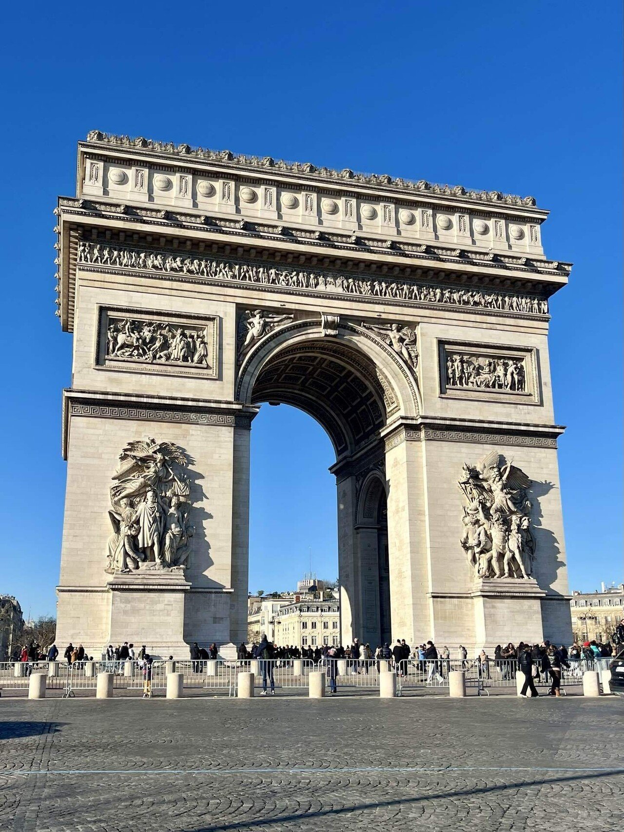 世界一周day102「凱旋門にエッフェル塔とパリな1日」inフランス｜みや