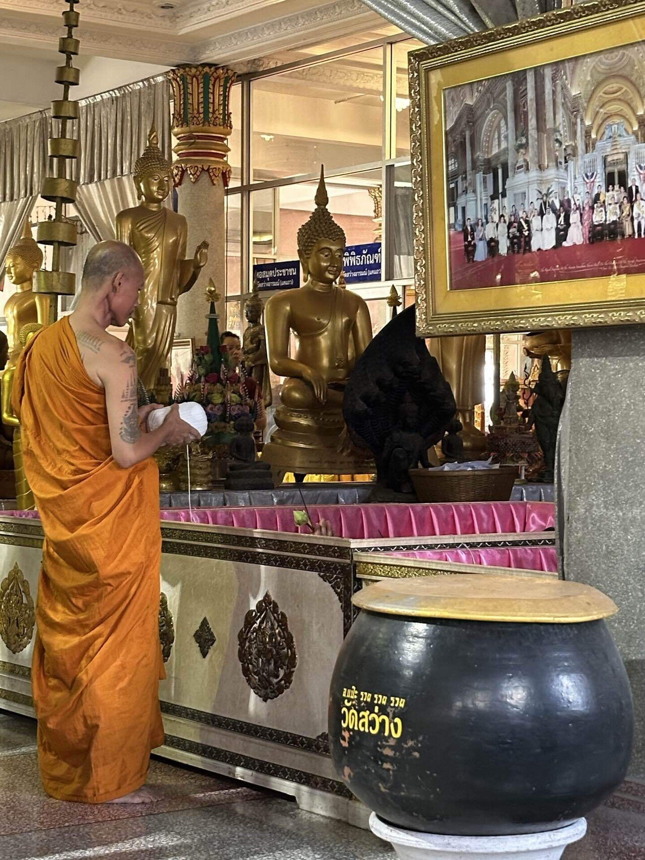 タイのお寺の生まれ変わりの儀式｜Mamiko