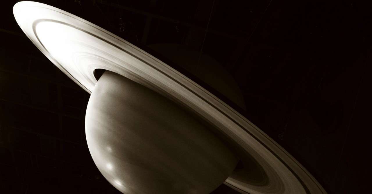 Сатурн Планета фото. Сатурн темная сторона. Автоматический зонд Кассини.