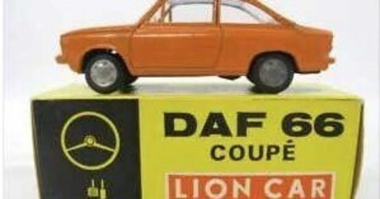Lion Car D.A.F Variomatic - UK Lion Car D.A.F Variomatic - UK