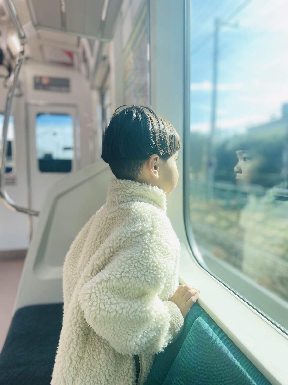 露出　窓際 iPhone写真:露出とフィルターの使い方｜うえだしょうご