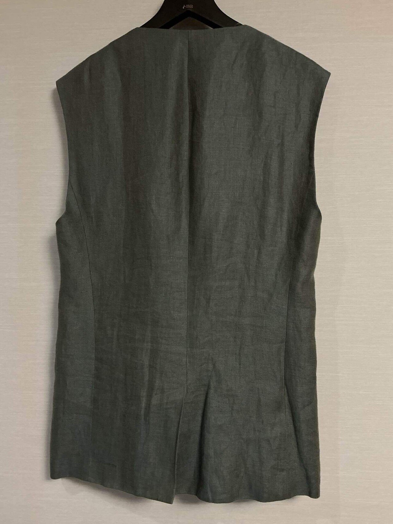 ベストの話。｜hitogatarobot