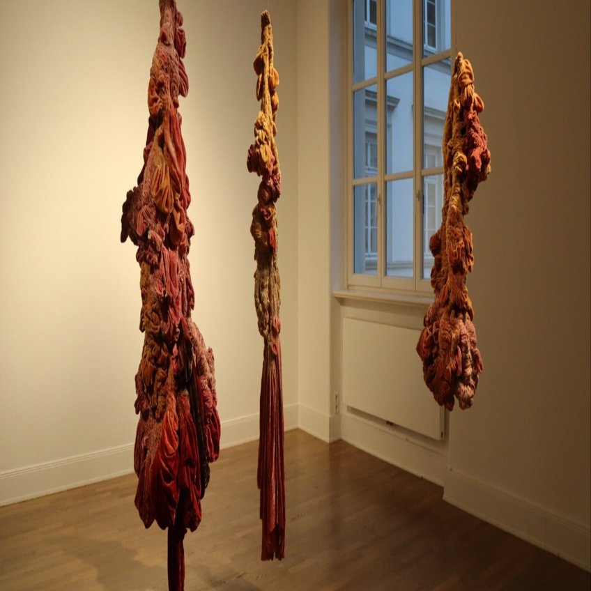 Hamburgでノルウェーのテキスタイル・アーティストHanne Friisの作品展