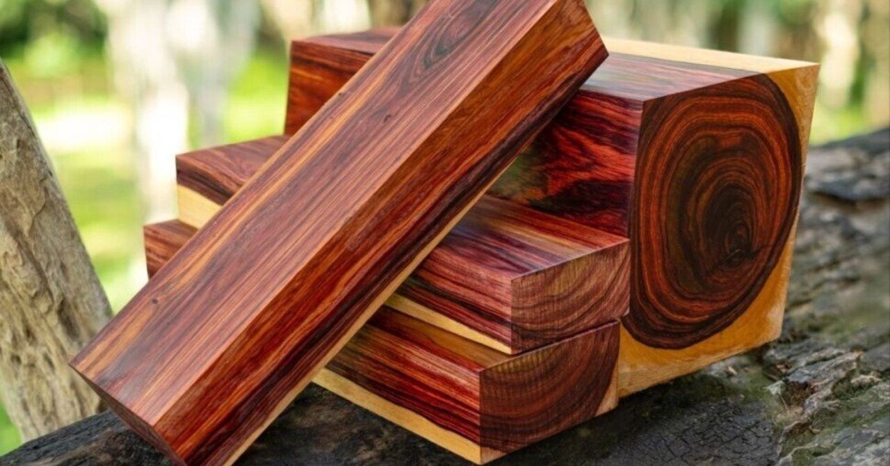 植物界のダイヤ!?希少価値の高い高級家具の代名詞ローズウッドの魅力