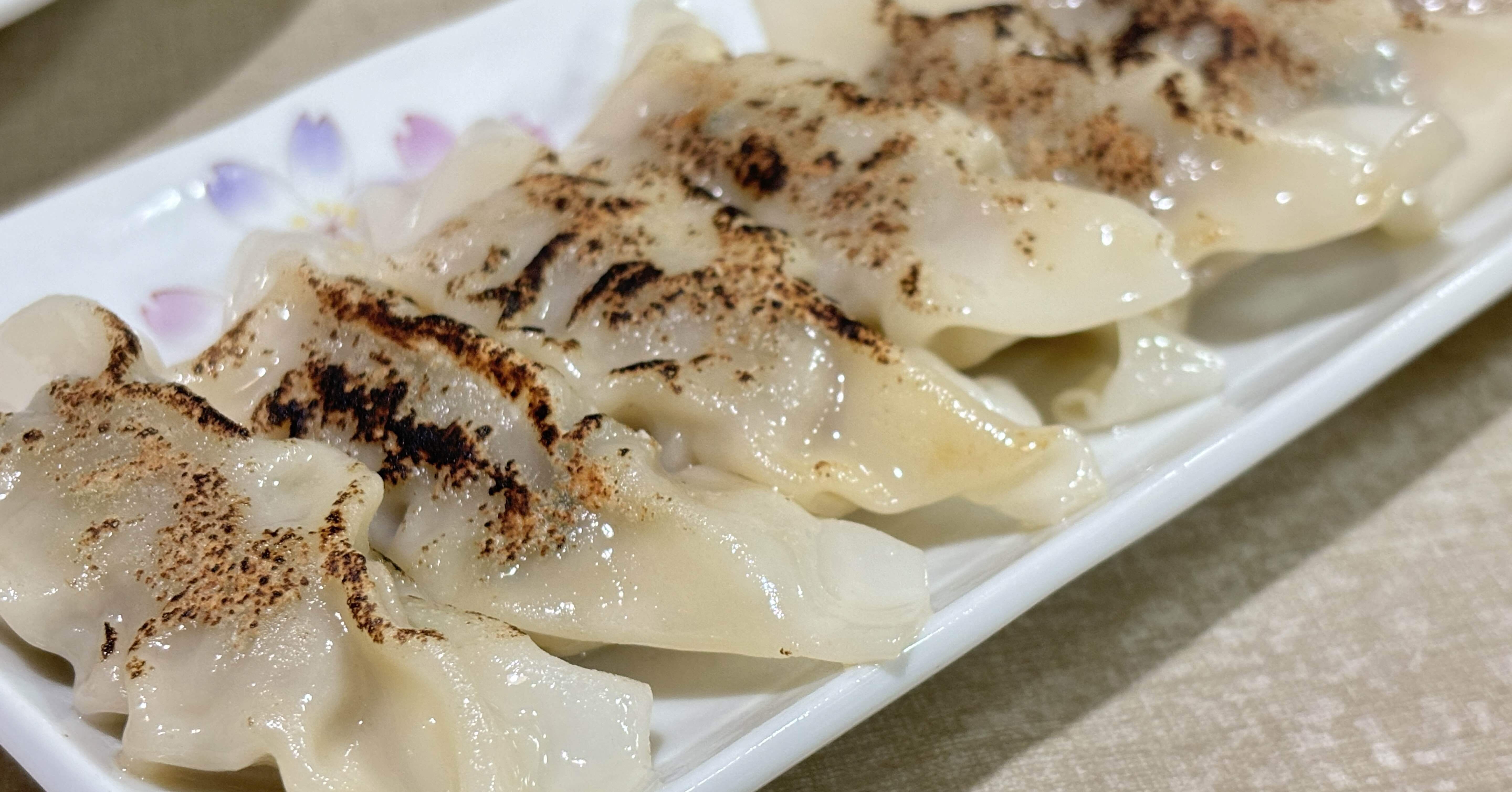 長崎の離島にて、つるんとした焼餃子を発見！────鯨波@小値賀島 No