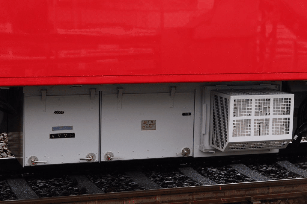 鉄道　トランジスタインバータ xEV用インバータの小型化に大きく貢献！2in1 SiCモールドタイプ