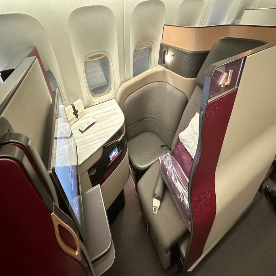 カタール航空ビジネスクラスでドーハへ🇶🇦 | 2024年末ヨーロッパ旅 02