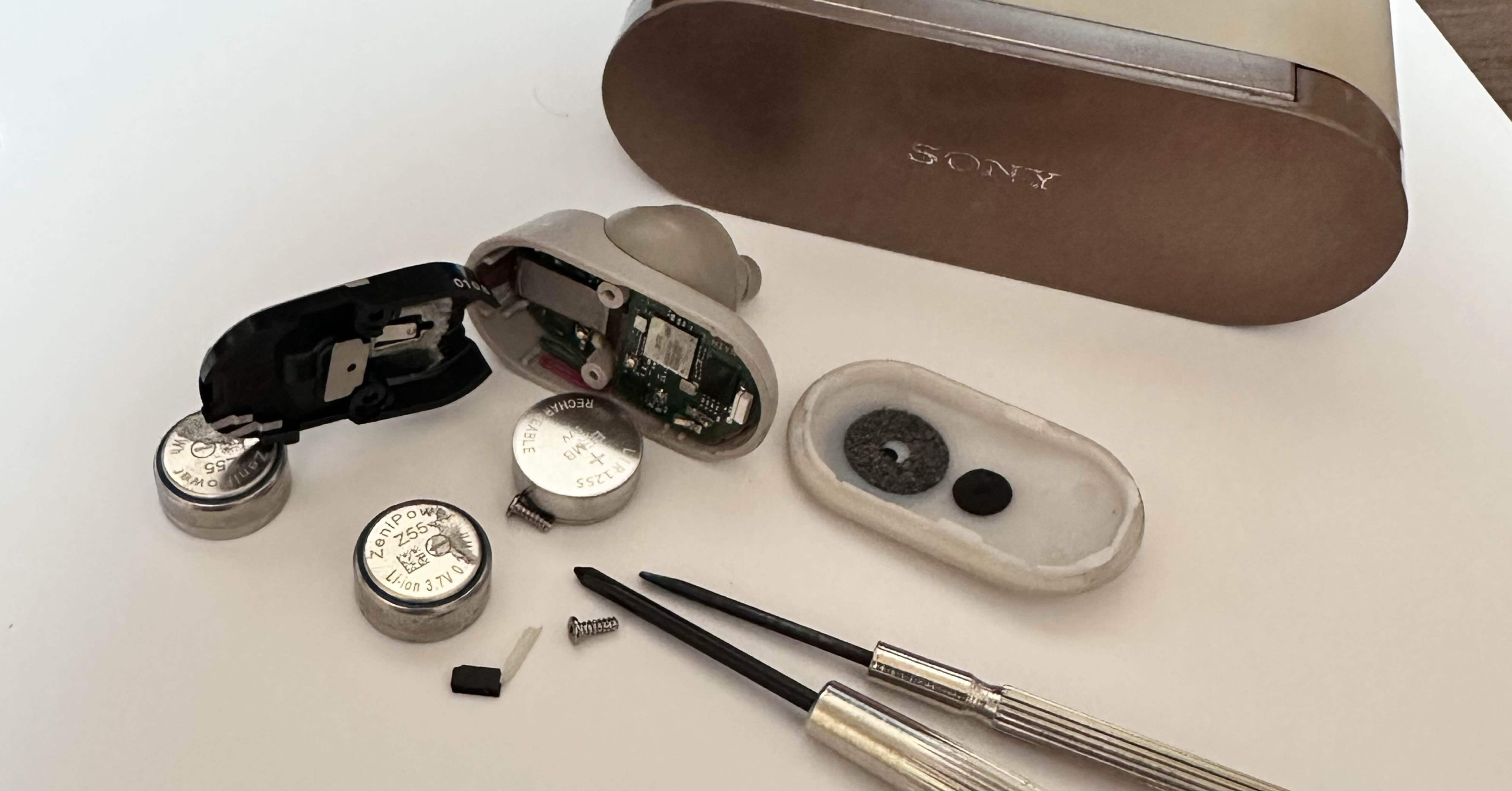 ワイヤレスイヤホンのバッテリー交換を自分でしてみた話｜まさりか