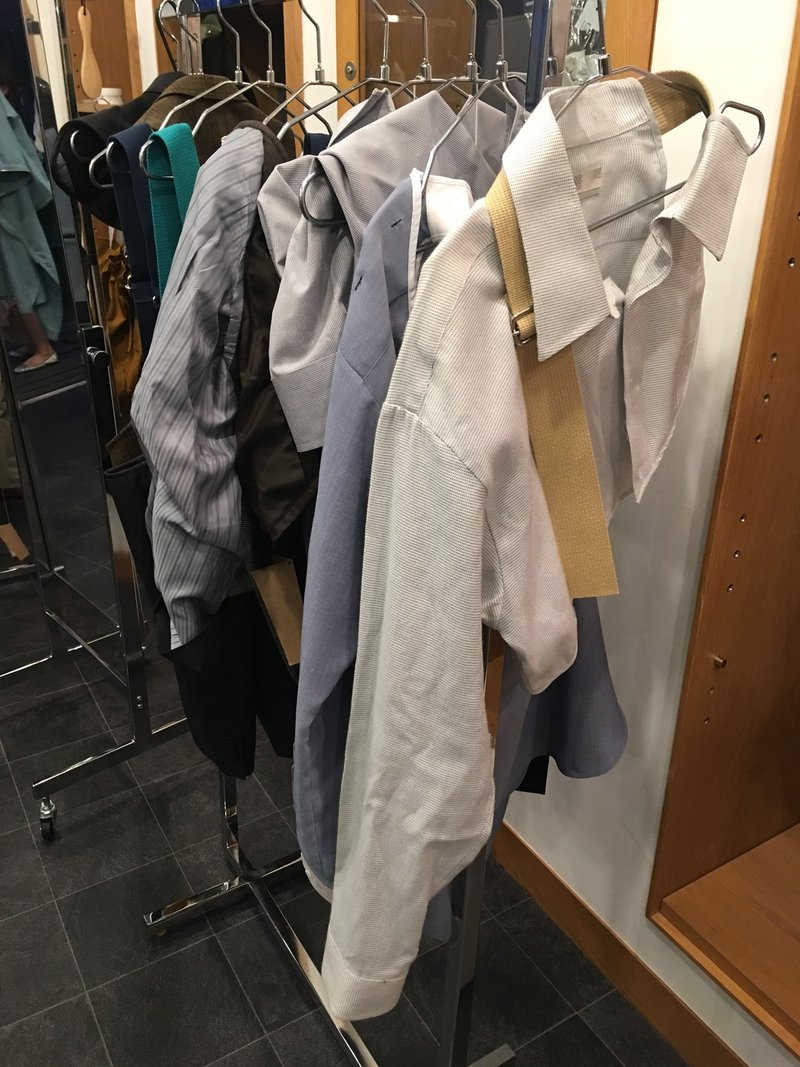 ミニマリスト必見 変化する プラモ服 ブランドの展示会に潜入 杉村 明音 Akanel Note ミニマリスト必見 変化する プラモ服 ブランドの展示会に潜入 杉村 明音 Akanel Note