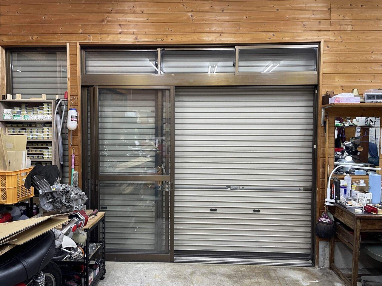 シャッター　倉庫　DIY などに早い者勝ち シャッター 倉庫 DIY などに早い者勝ち