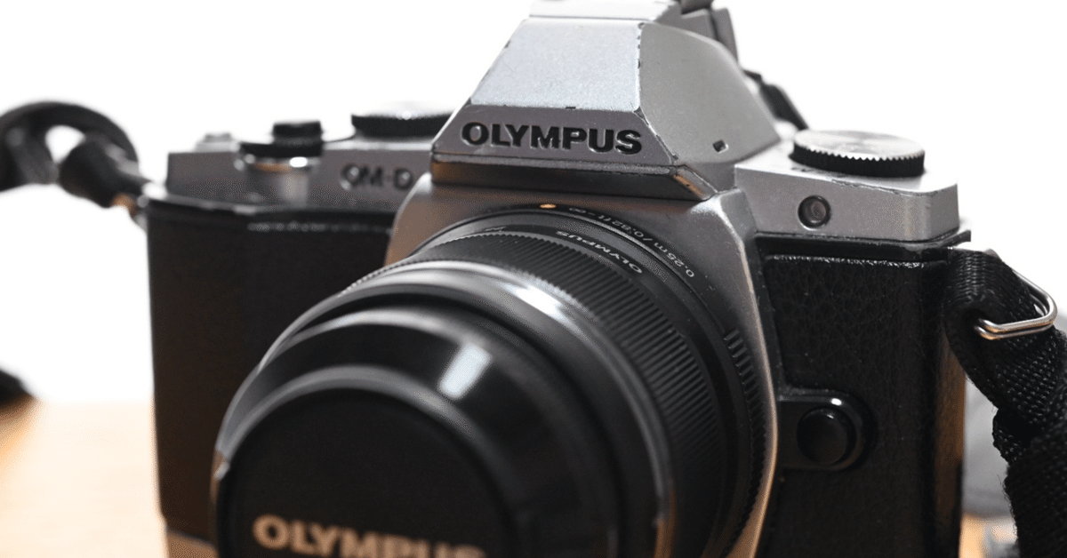 OLYMPUS OM-D E-M5 レンズ付き