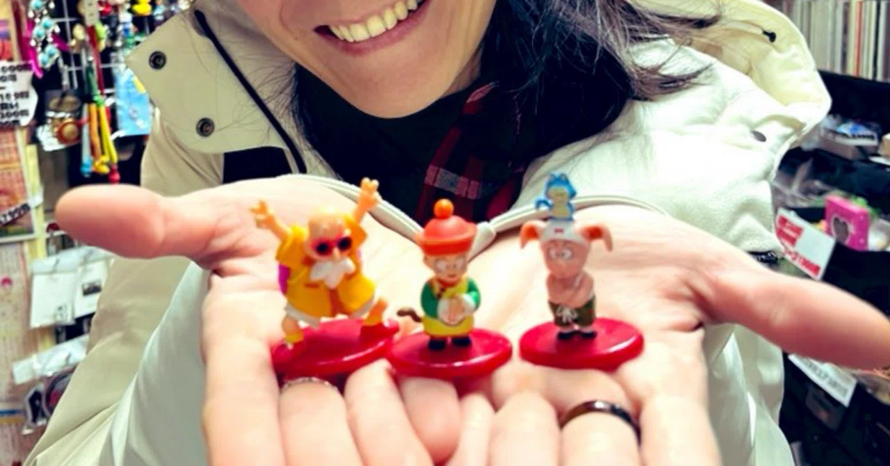 Crossing Borders with Manga: What Are Foreigners Looking For