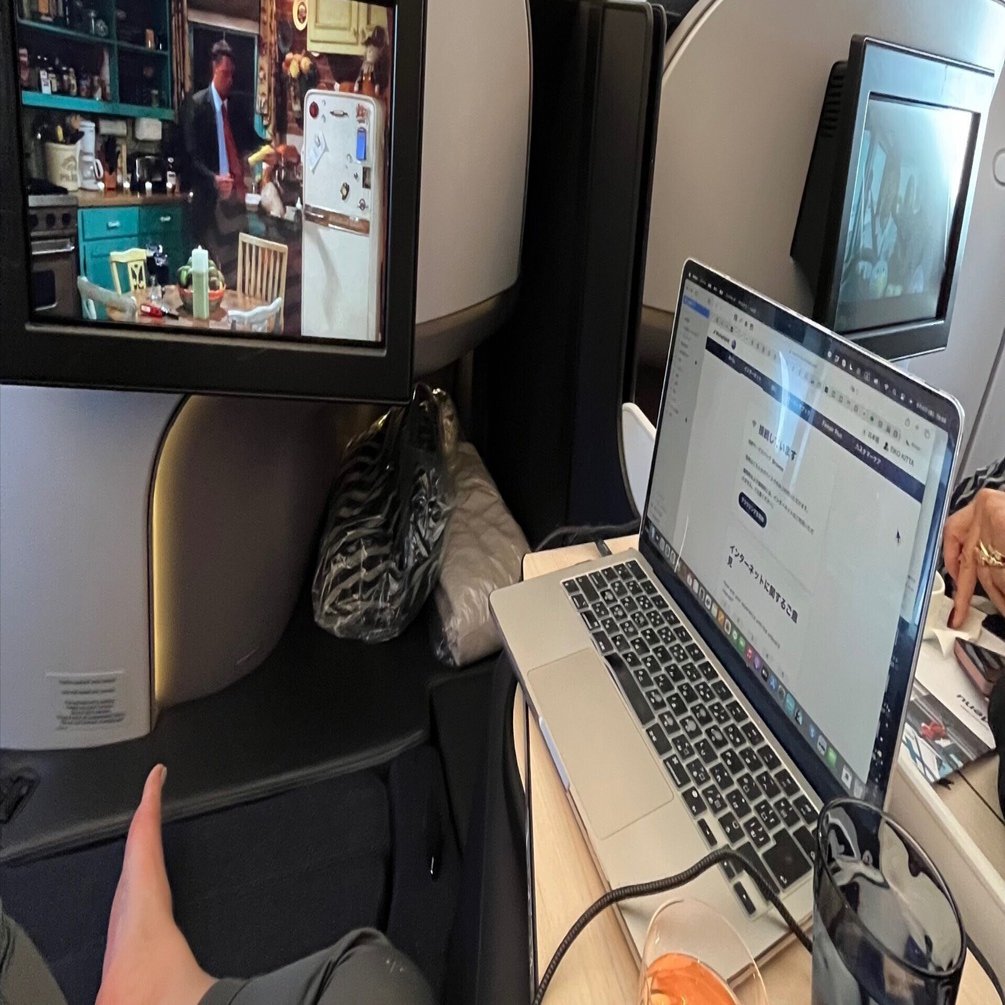 フィンエアー】移動手段がすぎる！？ 驚愕のビジネスクラス｜橘田